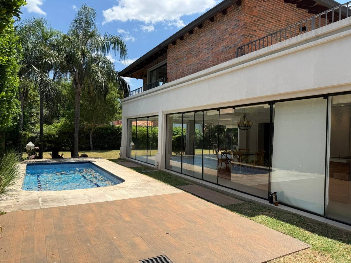 Casa en venta en Cerrado Montesol