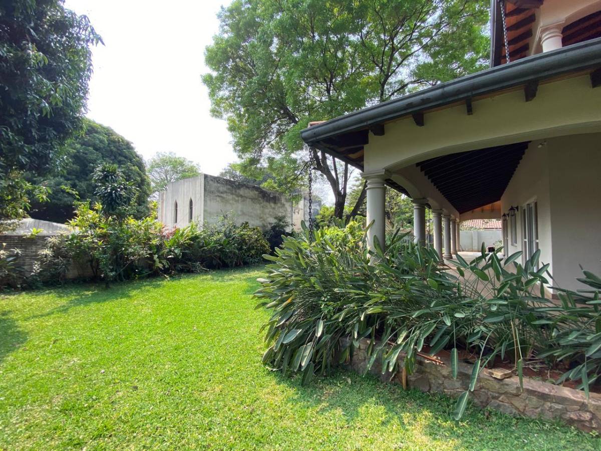 Casa en venta en Mcal Estigarribia