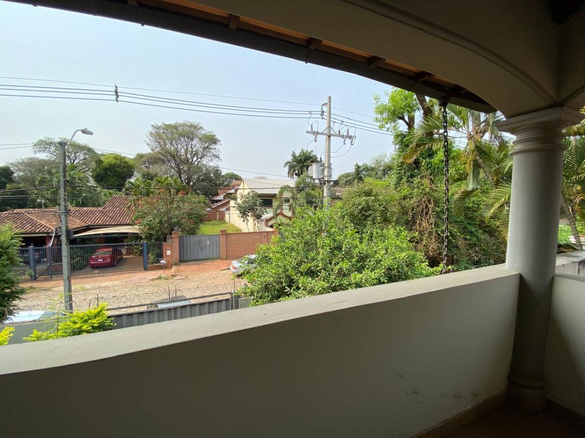 Casa en venta en Mcal Estigarribia