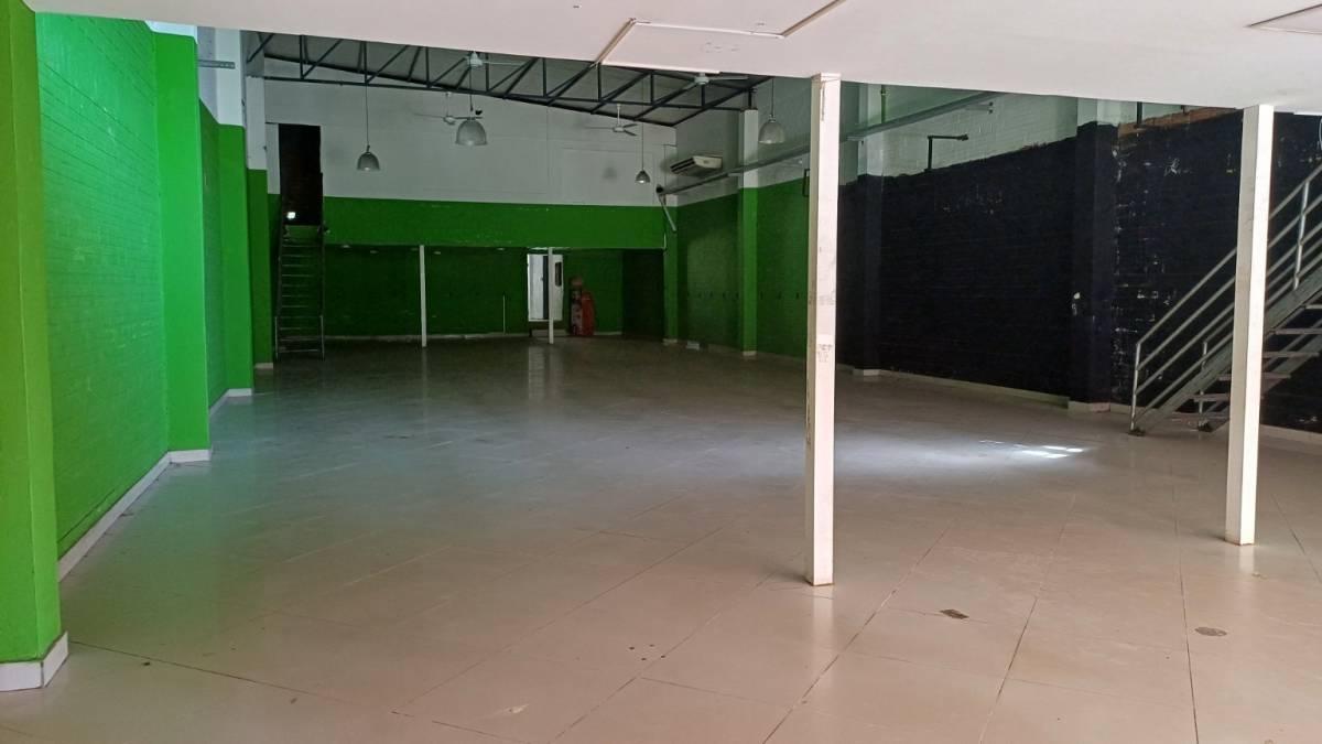 Local comercial en venta en Nemby