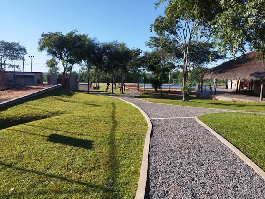 Terreno en venta en RUTA NUEVA ITALIA GUARAMBARE