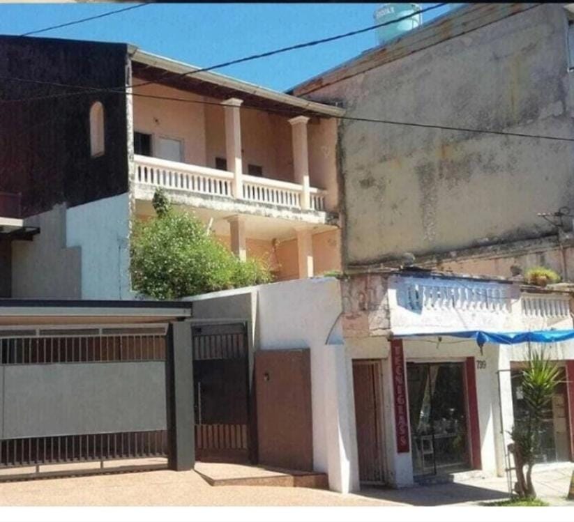 Casa en venta en Mcal Lopez
