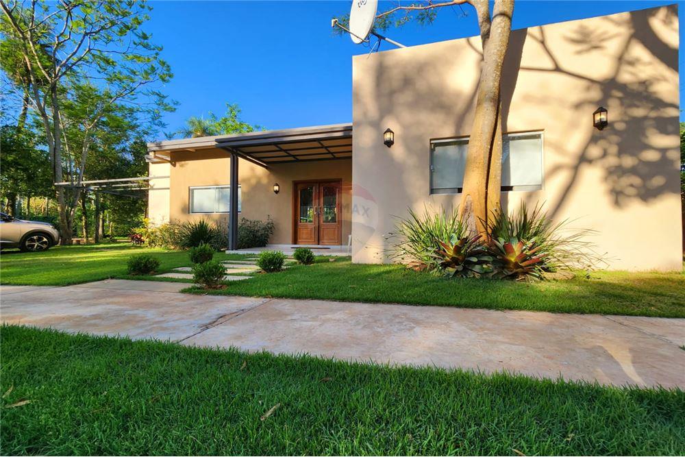 Casa en venta en Pirayu i