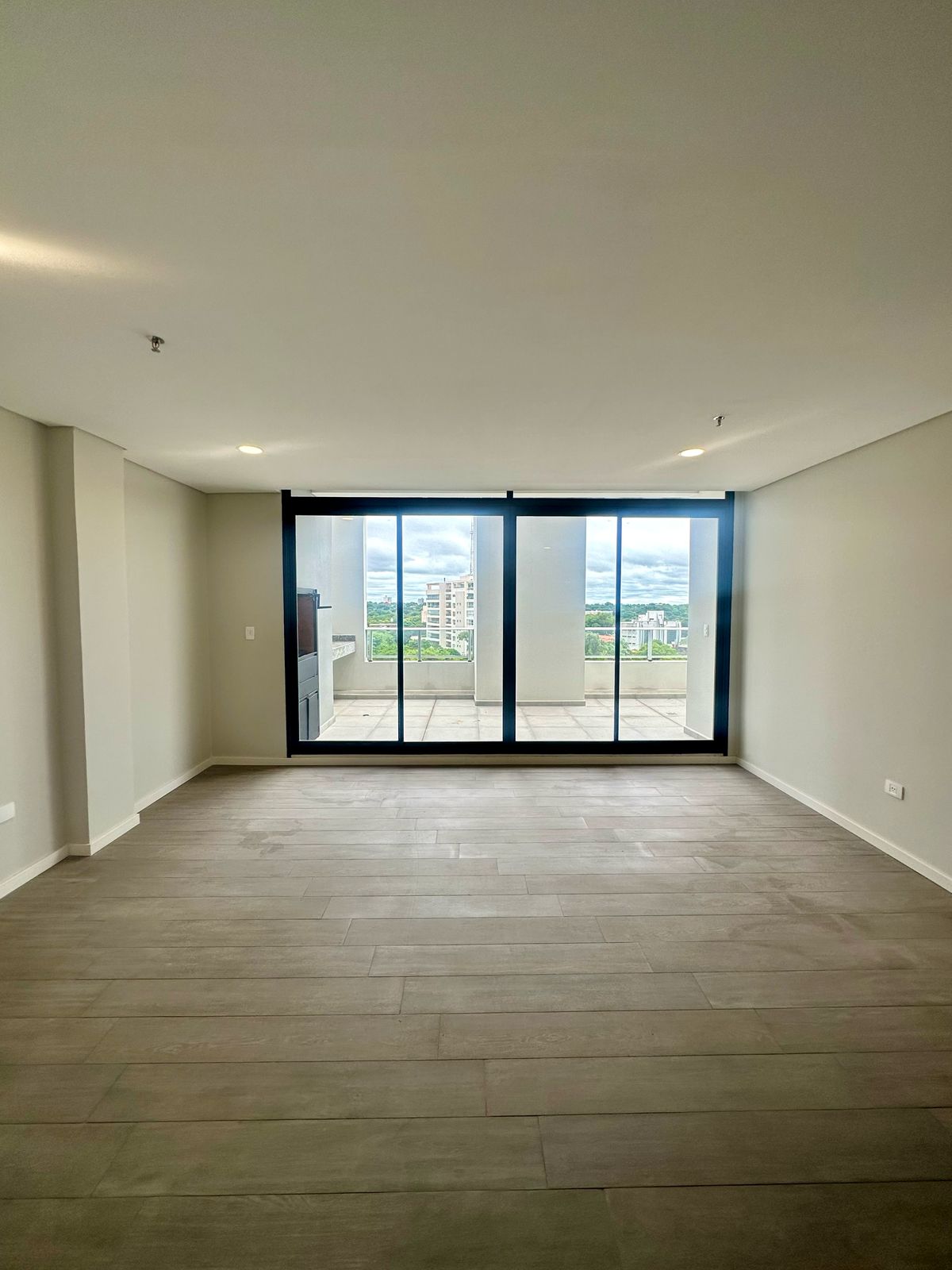 Departamento en alquiler en Villa Morra