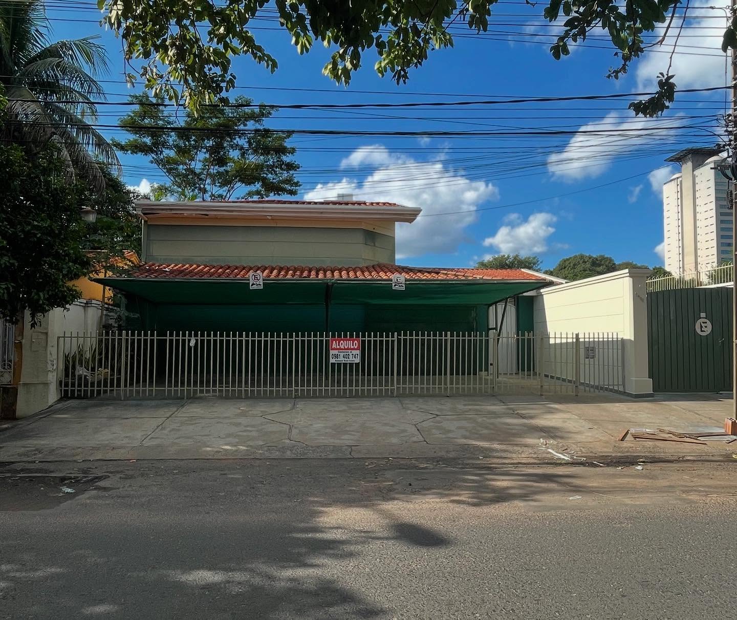 Oficina en alquiler en Villa Morra