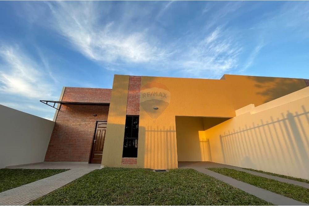 Casa en venta en Luque