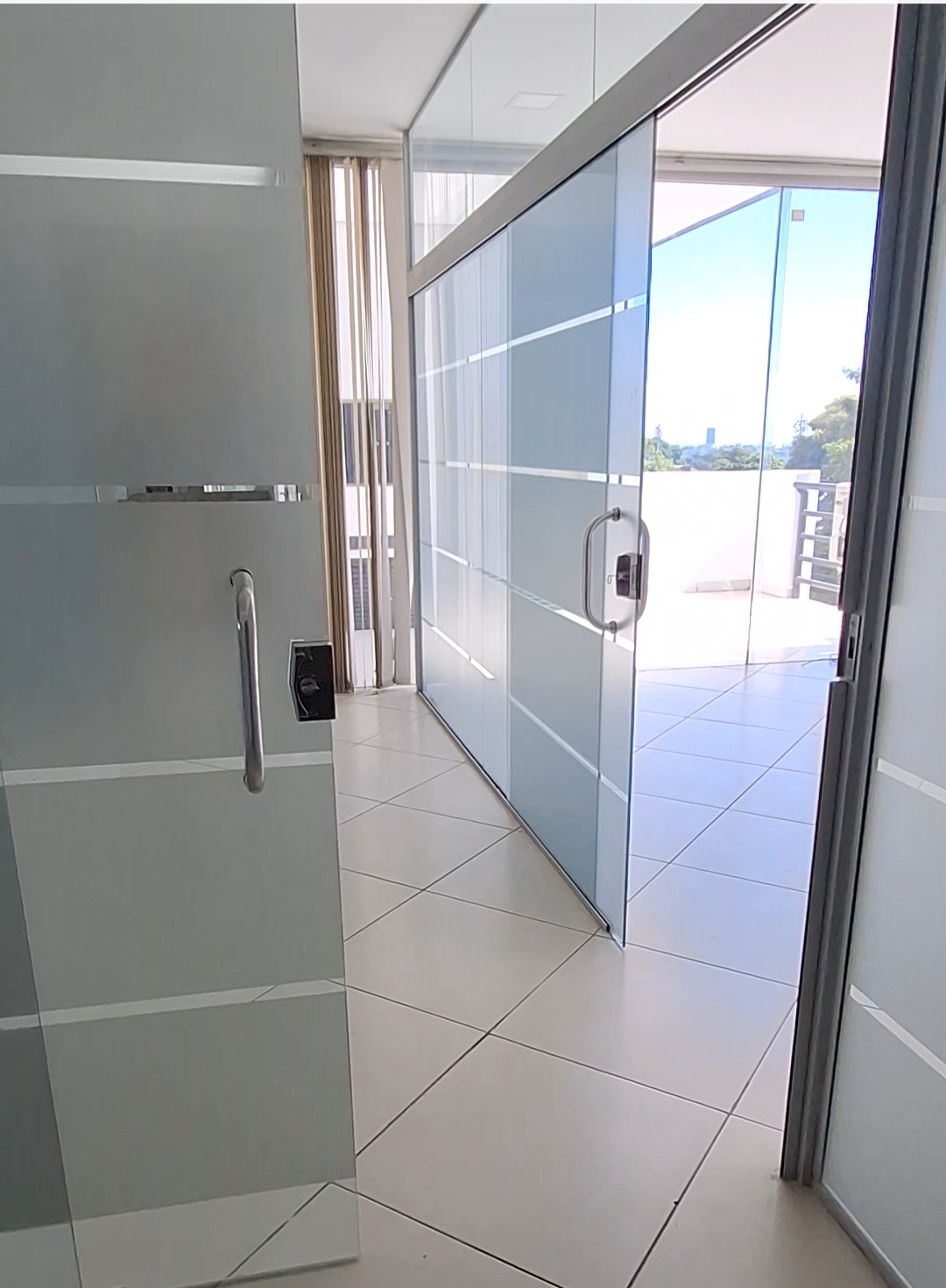Oficina en alquiler en Villa Morra