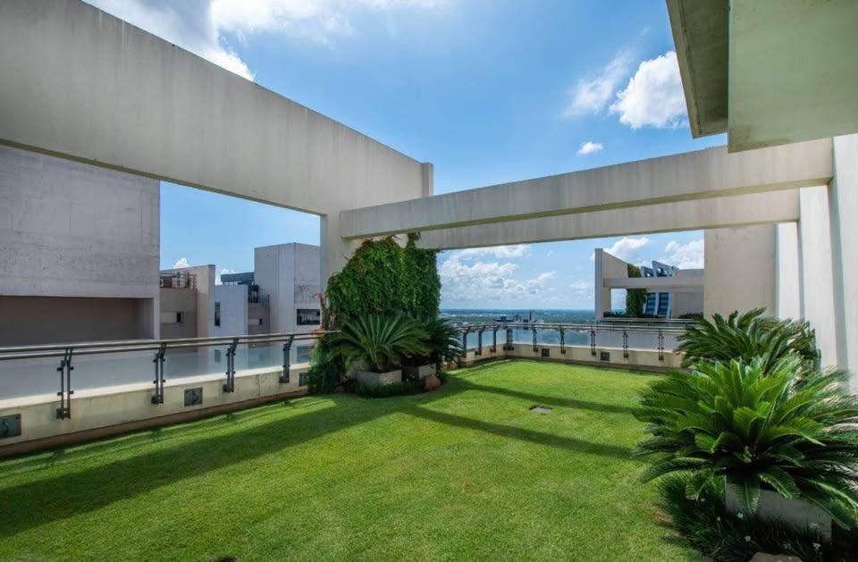Oficina en venta en Ycua Sati