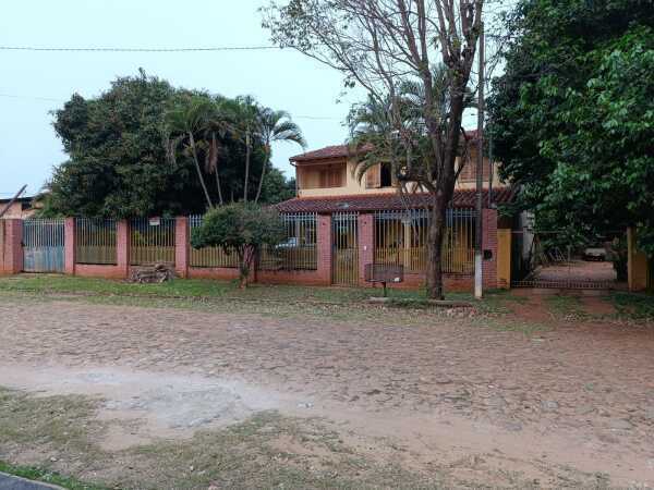 Casa en venta en YKUA DURÉ