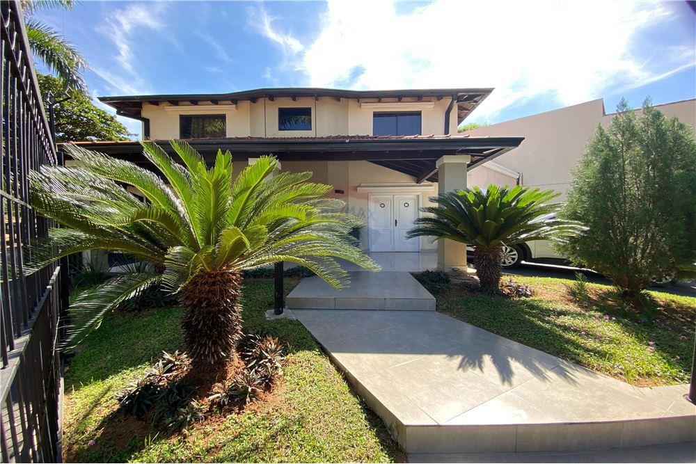 Casa en venta en LAMBARE