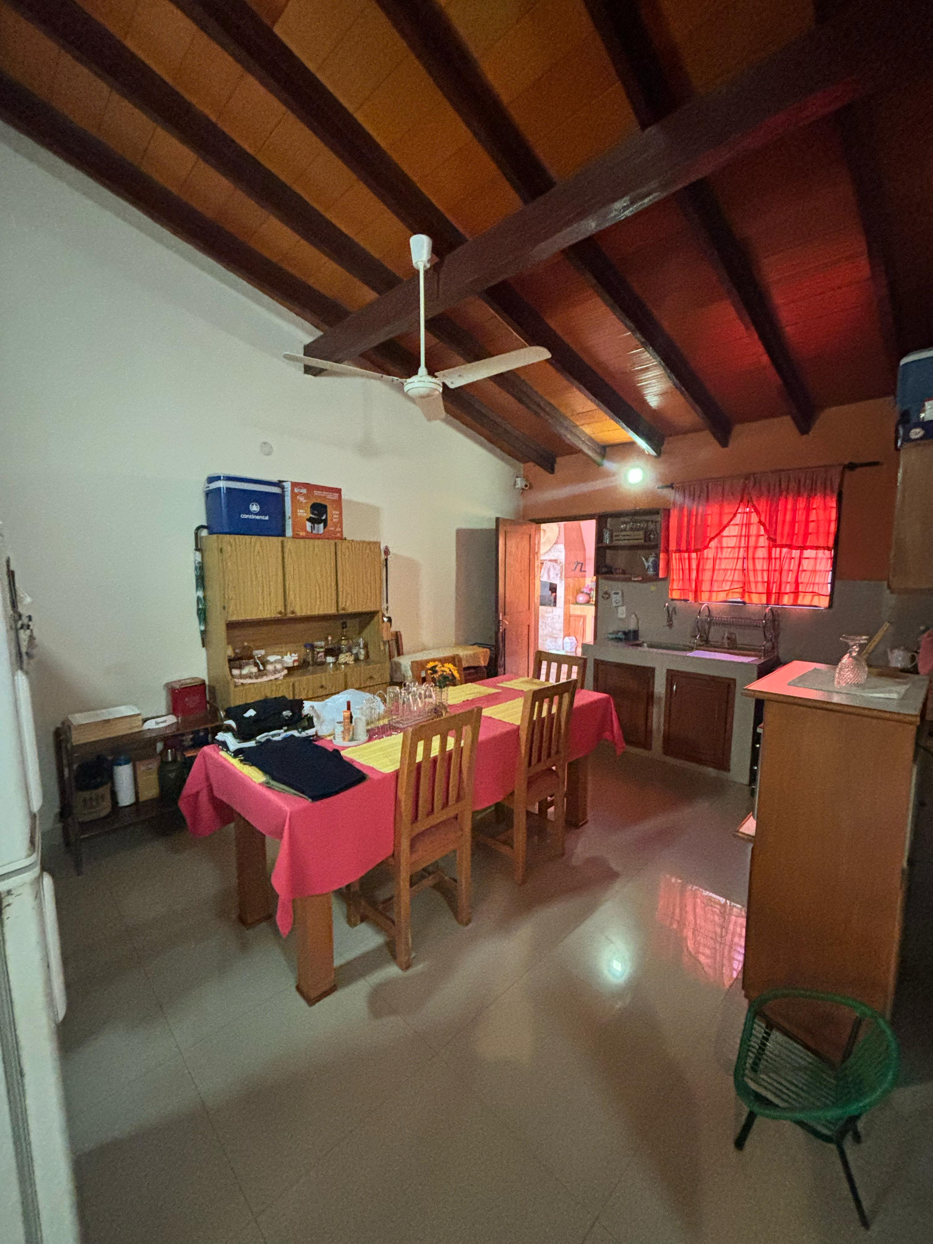 Casa en alquiler en Villa Elisa