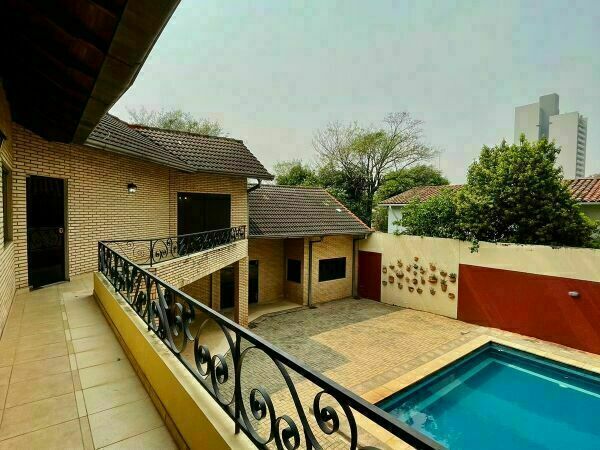 Casa en alquiler en Asunción