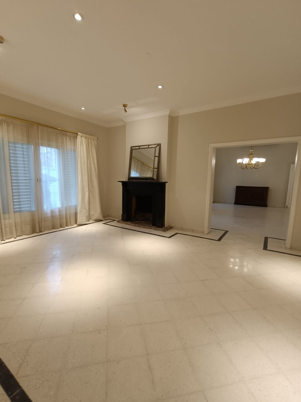 Casa en alquiler en Mcal Lopez