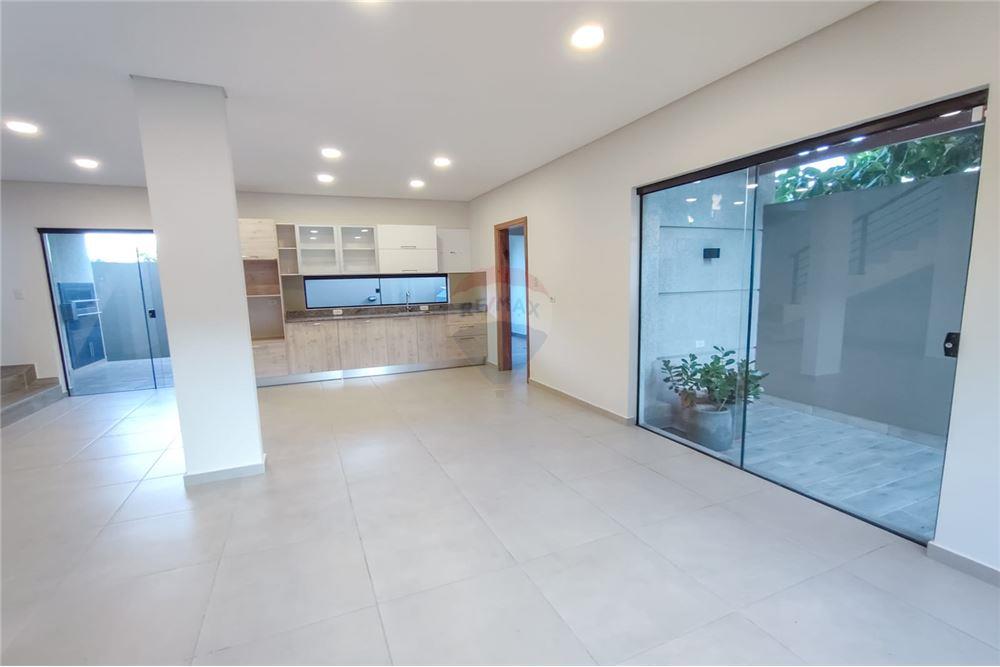 Dúplex en venta en Villa Elisa