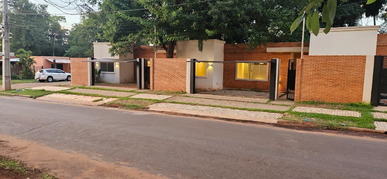 Casa en venta en CAÑADA GARAY