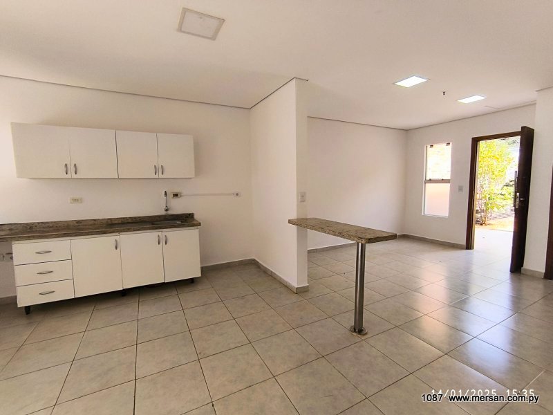 Casa en alquiler en Luque