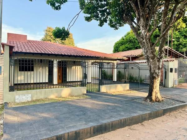 Casa en venta en Lambare