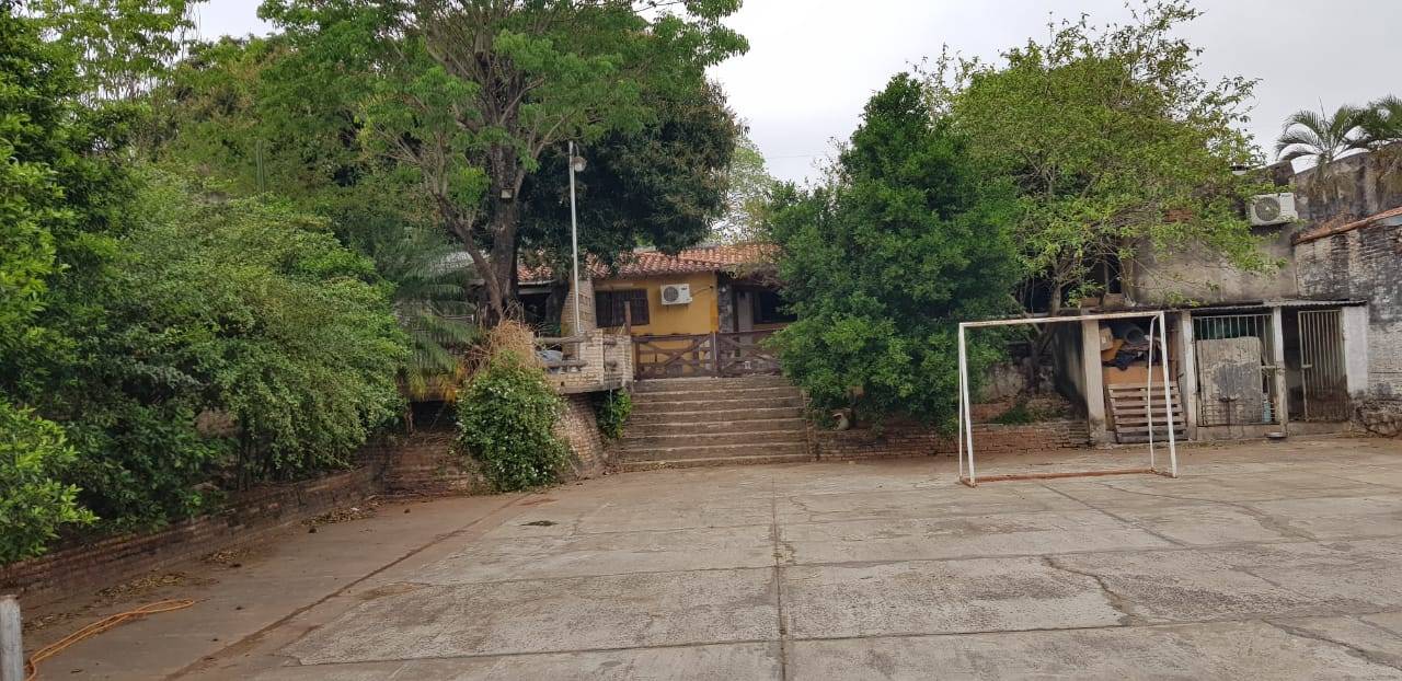 Terreno en venta en Lambare