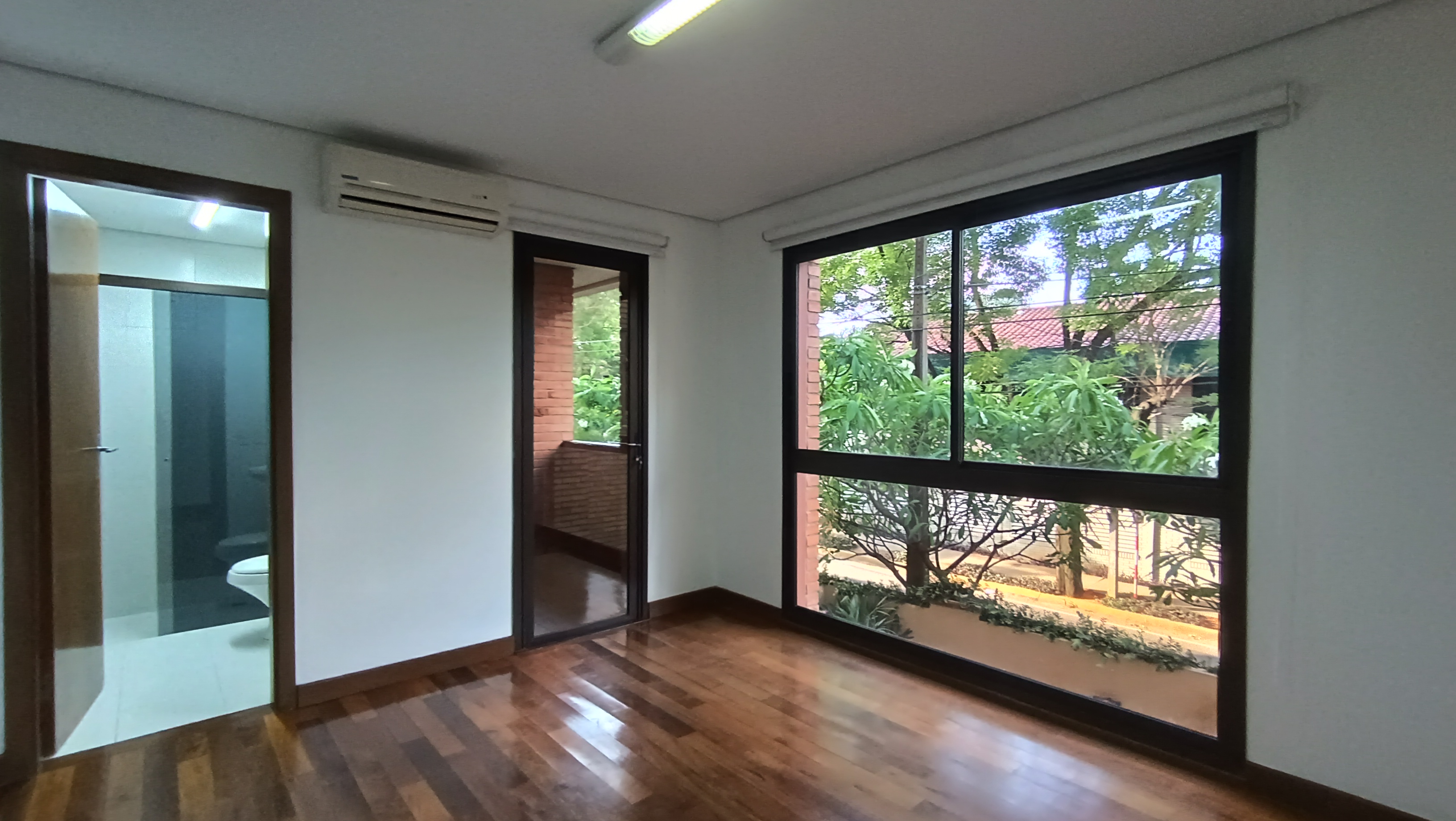 Edificio en venta en Villa Morra