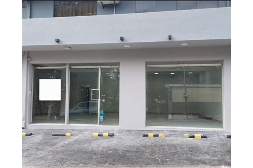 Local comercial en alquiler en Lambare