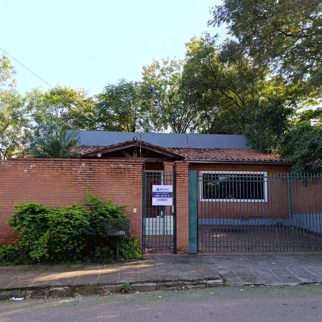 Casa en venta en Mbachió II