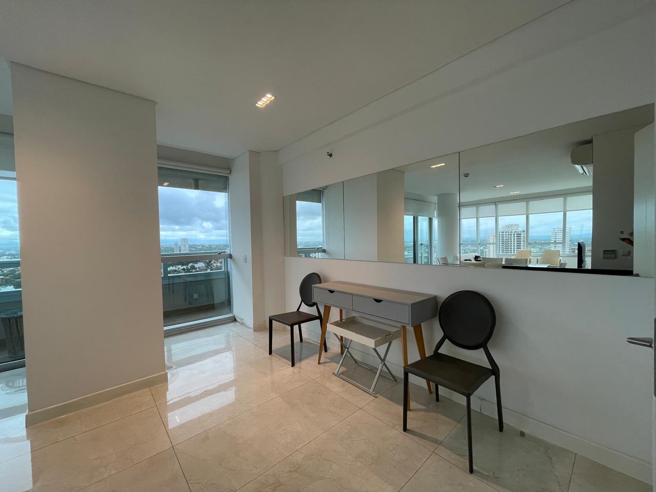 Departamento en alquiler en Ycua Sati