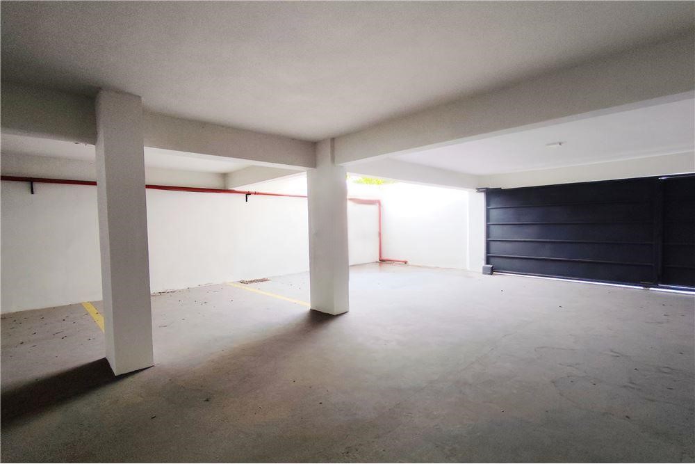Edificio en alquiler en Las Lomas