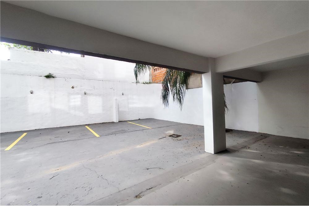Edificio en alquiler en Las Lomas