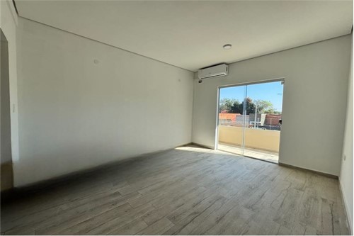 Casa en alquiler en Luque