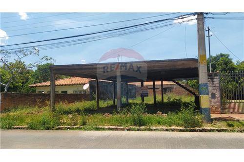 Terreno en venta en Luque