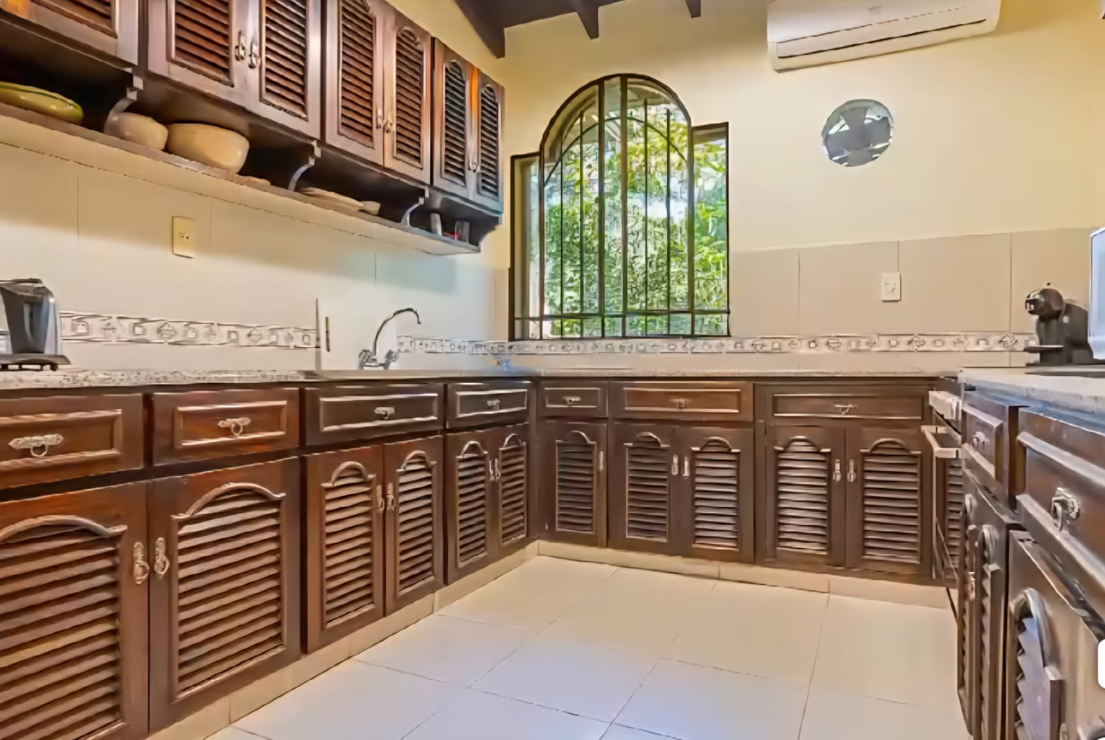 Casa en venta en Ycua Sati