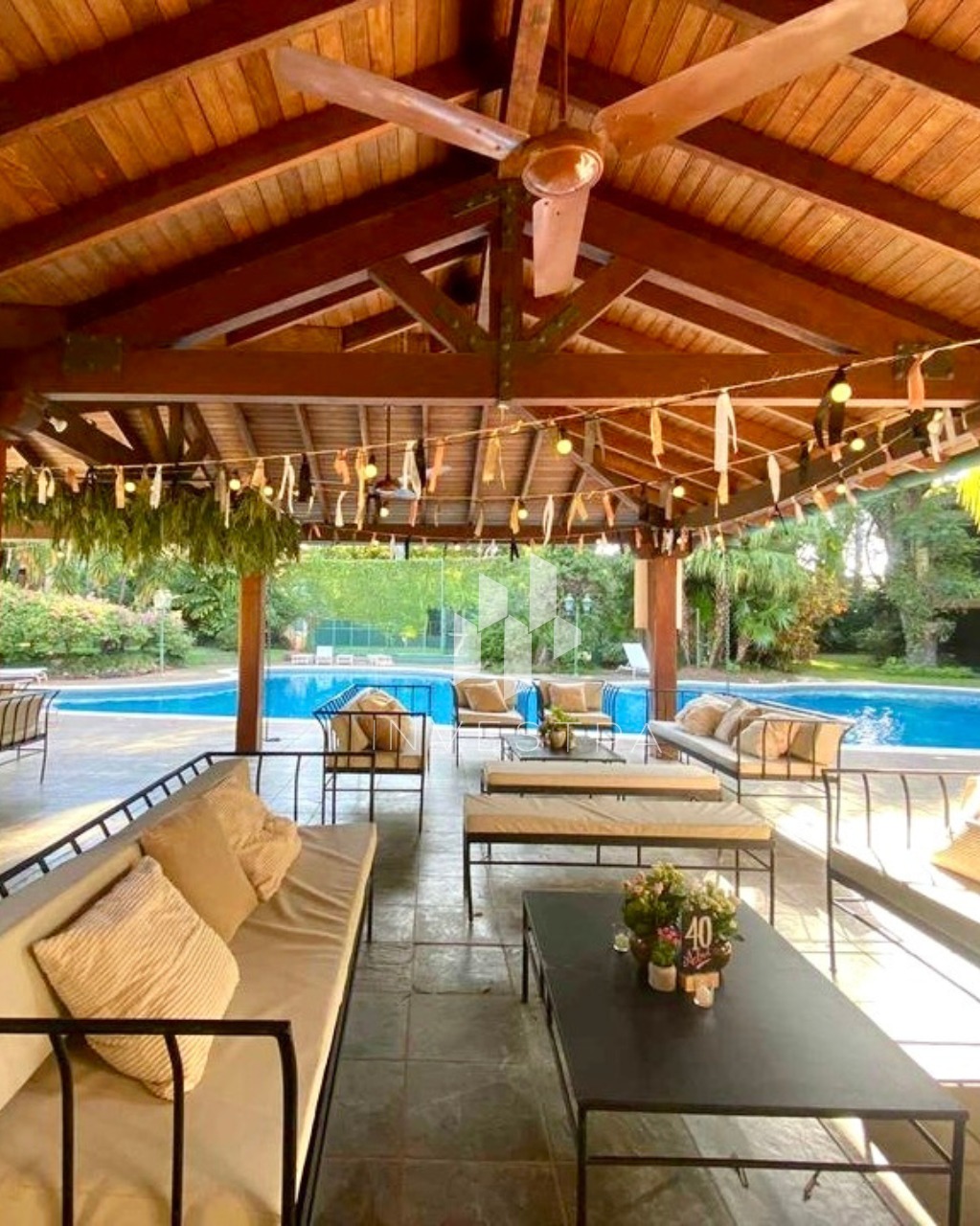 Dúplex en alquiler en Los Laureles