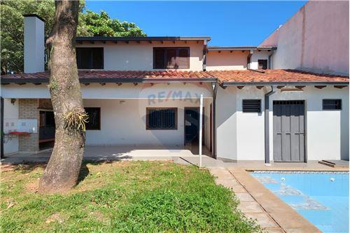 Casa en venta en Madame Lynch