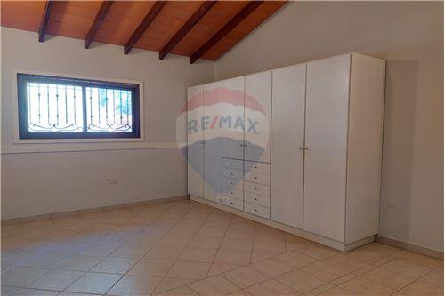 Casa en venta en Madame Lynch