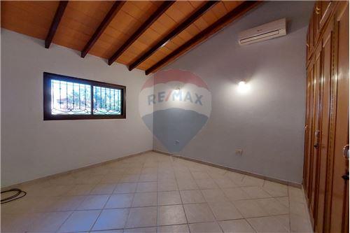 Casa en venta en Madame Lynch