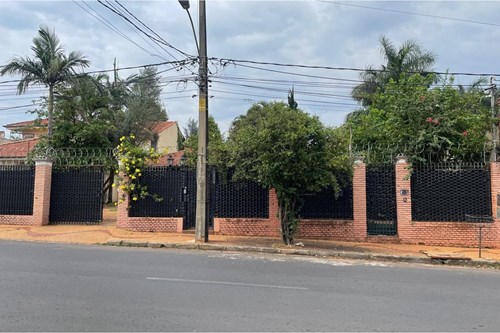 Casa en alquiler en Mcal Estigarribia