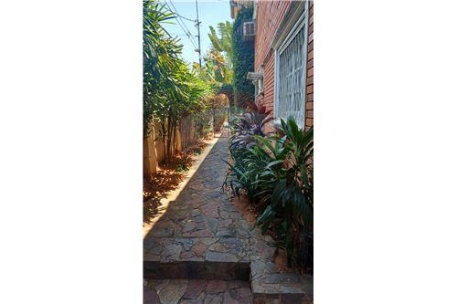 Casa en venta en Mburucuya
