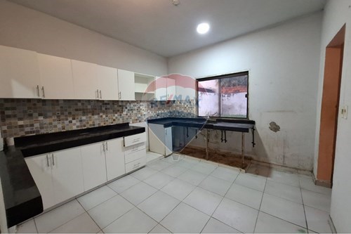 Casa en alquiler en Luque