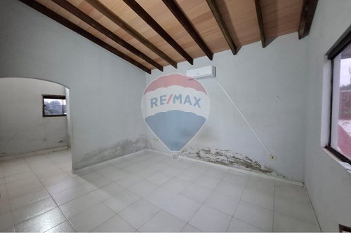 Casa en alquiler en Luque