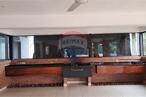 Casa en venta en Loma merlo