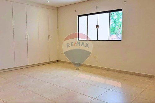 Casa en venta en Loma merlo