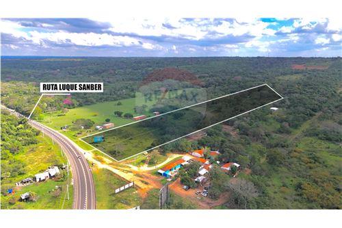Terreno en venta en Luque