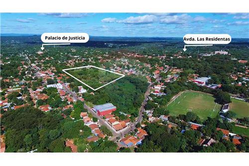 Terreno en venta en Luque