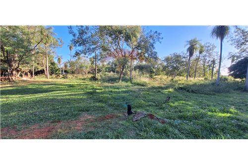 Terreno en venta en Luque