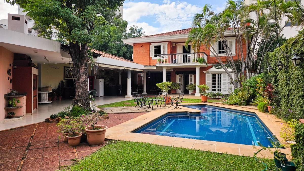 Casa en venta en Jara