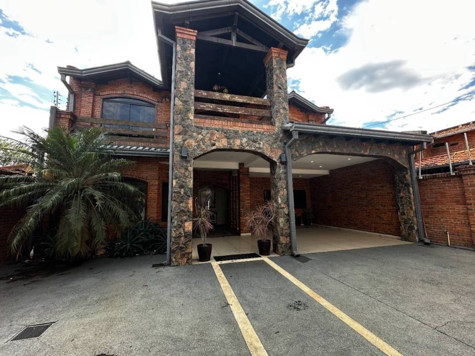 Casa en venta en Asunción