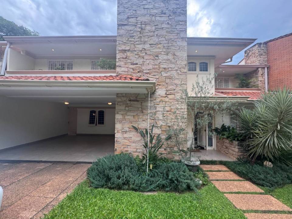 Casa en venta en Las Lomas