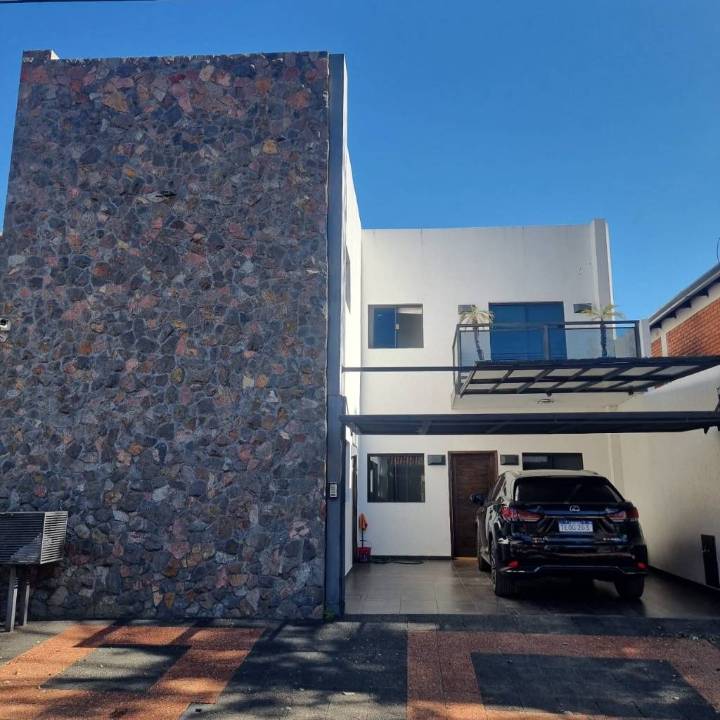 Dúplex en venta en Mburucuya