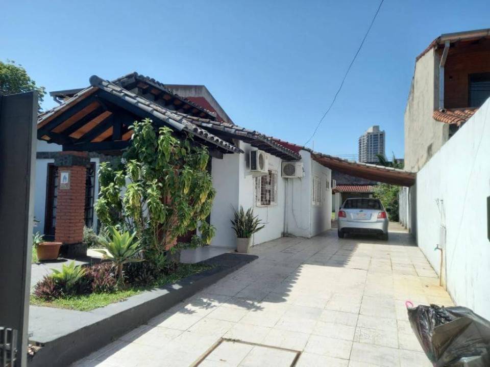 Casa en venta en Asunción
