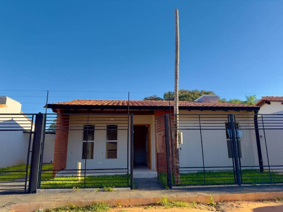 Casa en venta en Luque
